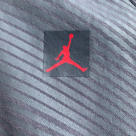 Jordan Hoodie (L) - Picture 2 of 6